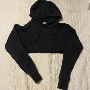 Gymshark Women’s Cropped Hoodie (Size Small)